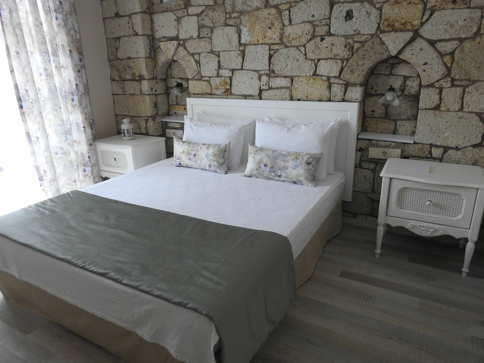 Tasquartas Hotel Алакати Екстериор снимка