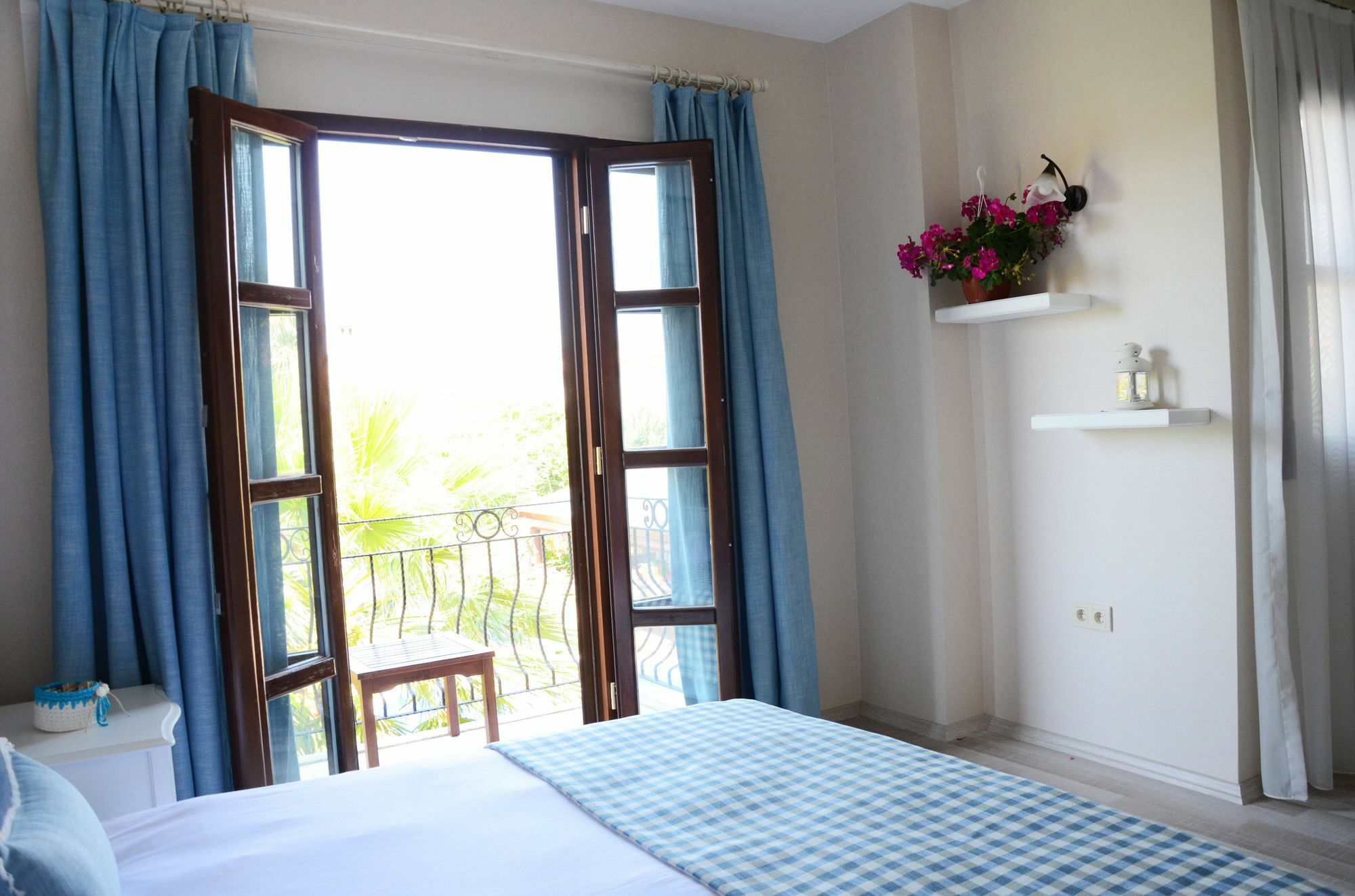 Tasquartas Hotel Алакати Екстериор снимка