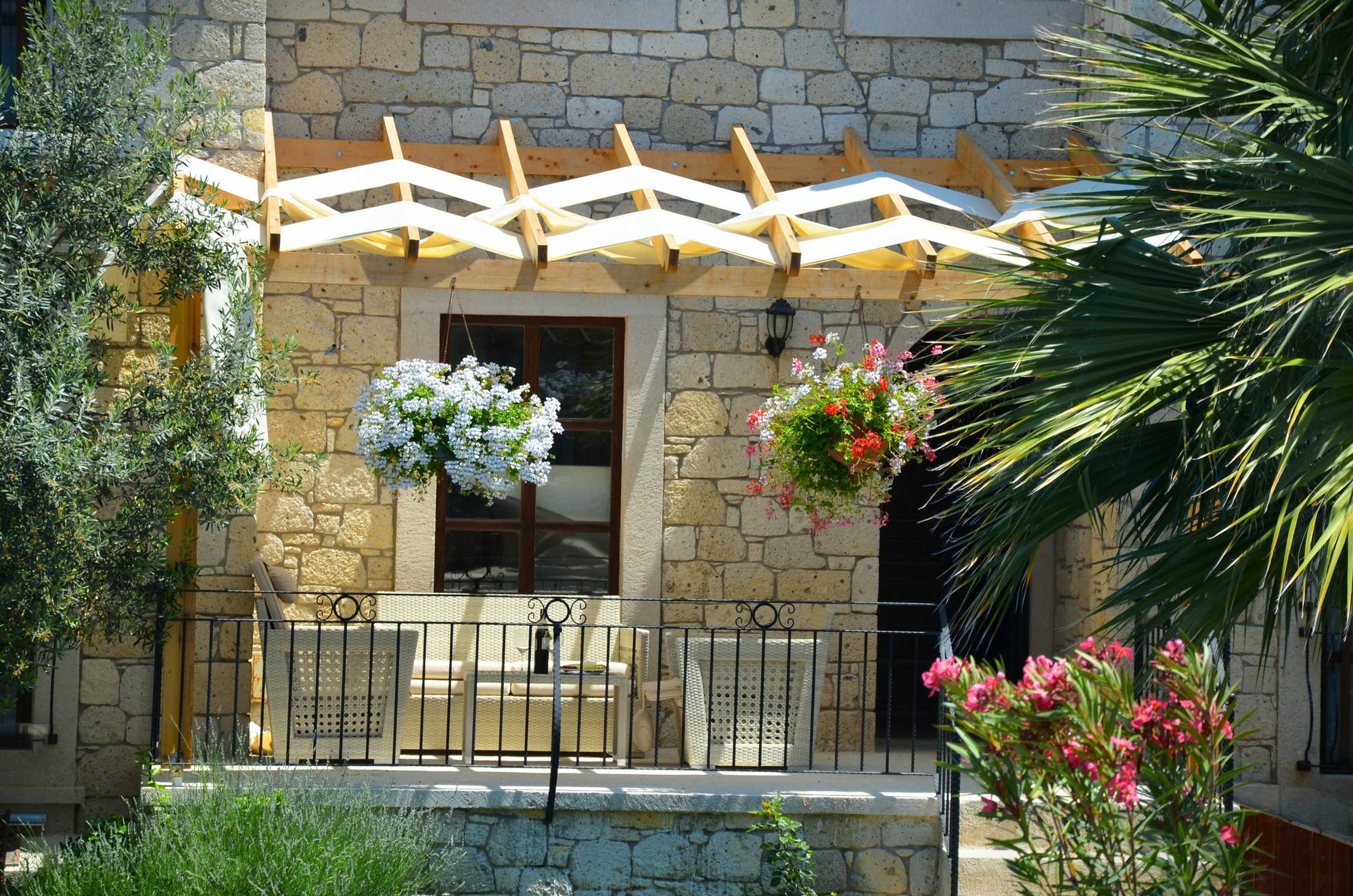 Tasquartas Hotel Алакати Екстериор снимка